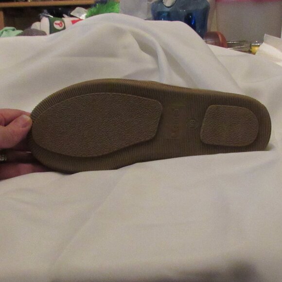 Lamo Mens Slippers Size 8 Light Brown Soft Sheepskin Slip On Excellent Cond. - Picture 9 of 9